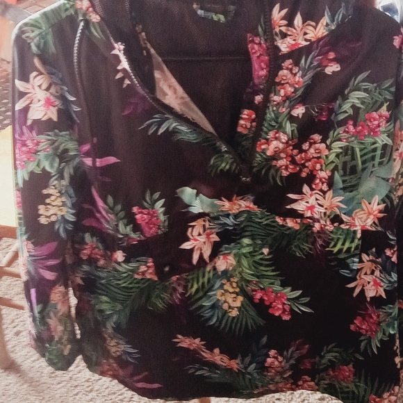 Windbreaker - Picture 2 of 2